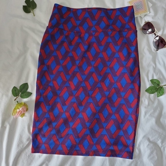 Lularoe Cassie Pencil Skirt Red & Blue Size S - Picture 3 of 5